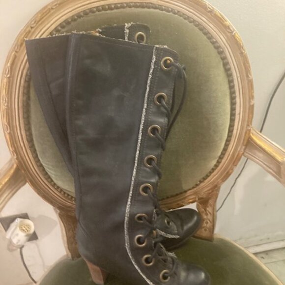 Seychelles Lace up  heeled boots - Picture 4 of 6